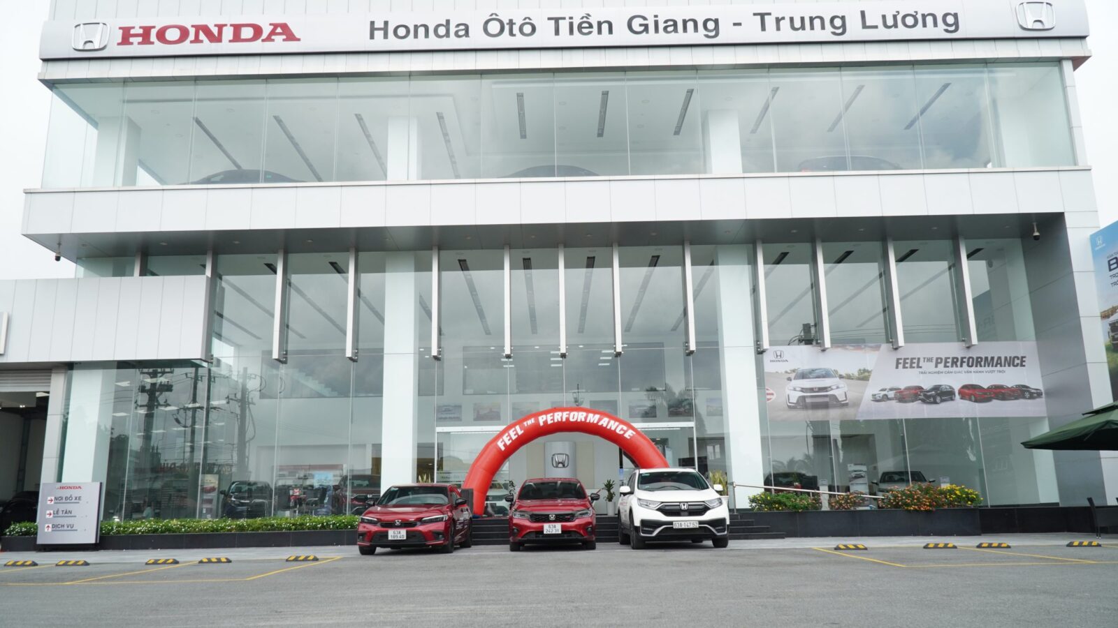 honda oto tieng giang Honda
